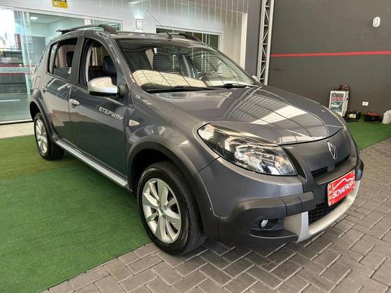 RENAULT SANDERO 1.6 STEPWAY 16V FLEX 4P AUTOMÁTICO RENAULT SANDERO 1.6 STEPWAY 16V FLEX 4P AUTOMÁTICO
